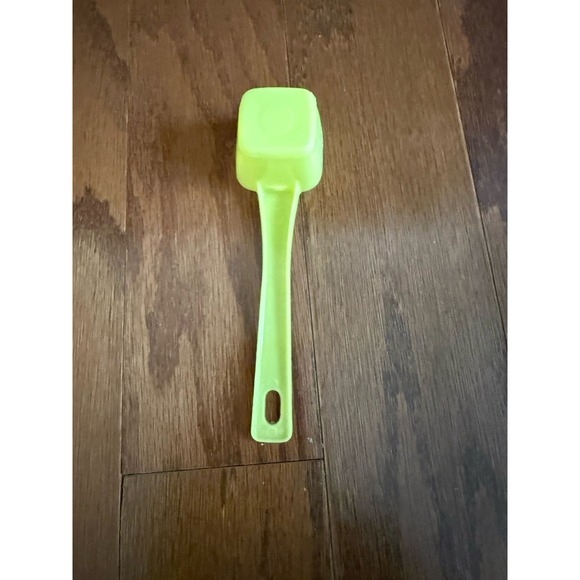 Lustro'Ware Other - Vintage Community Coffee CBC Approved Coffee Measure Scoop 50's - 60's Yellow